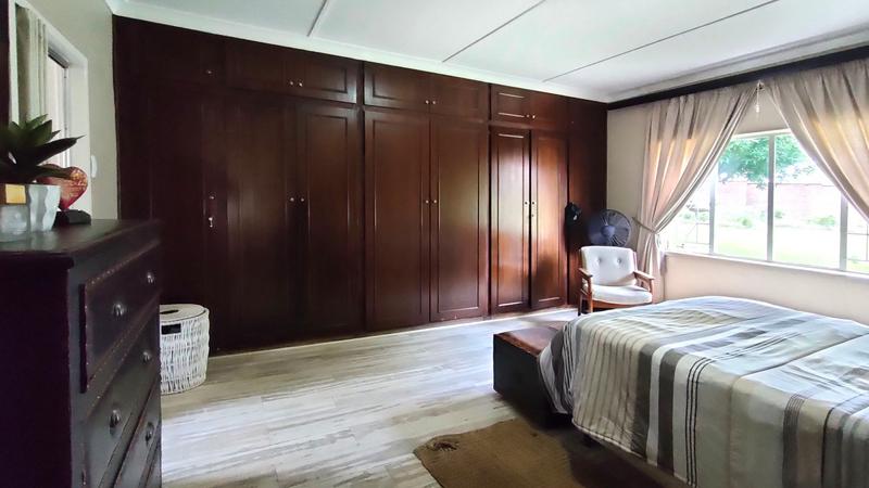 16 Bedroom Property for Sale in Middelburg Rural Eastern Cape